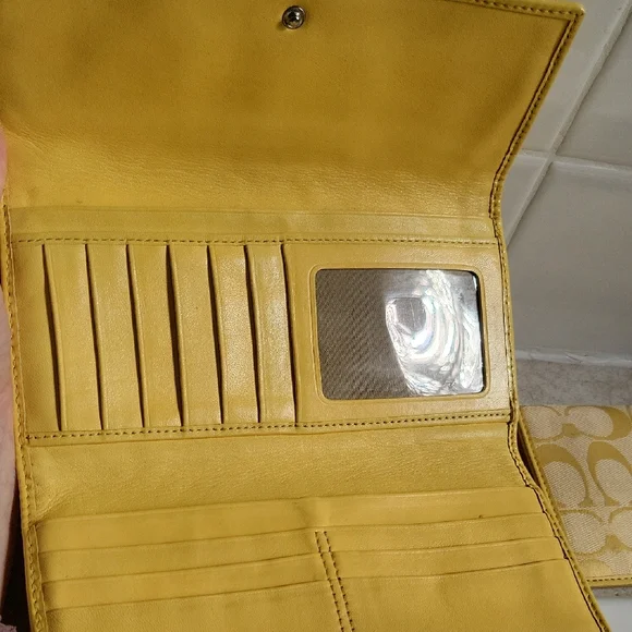 Coach Signature Yellow Women's Wallet With Check Book - Picture 4 of 6